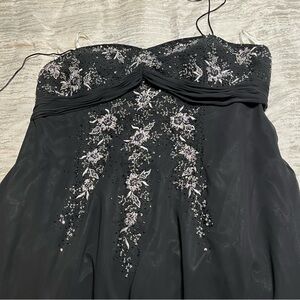 Sydney’s Closet Elegant Strapless Black Dress